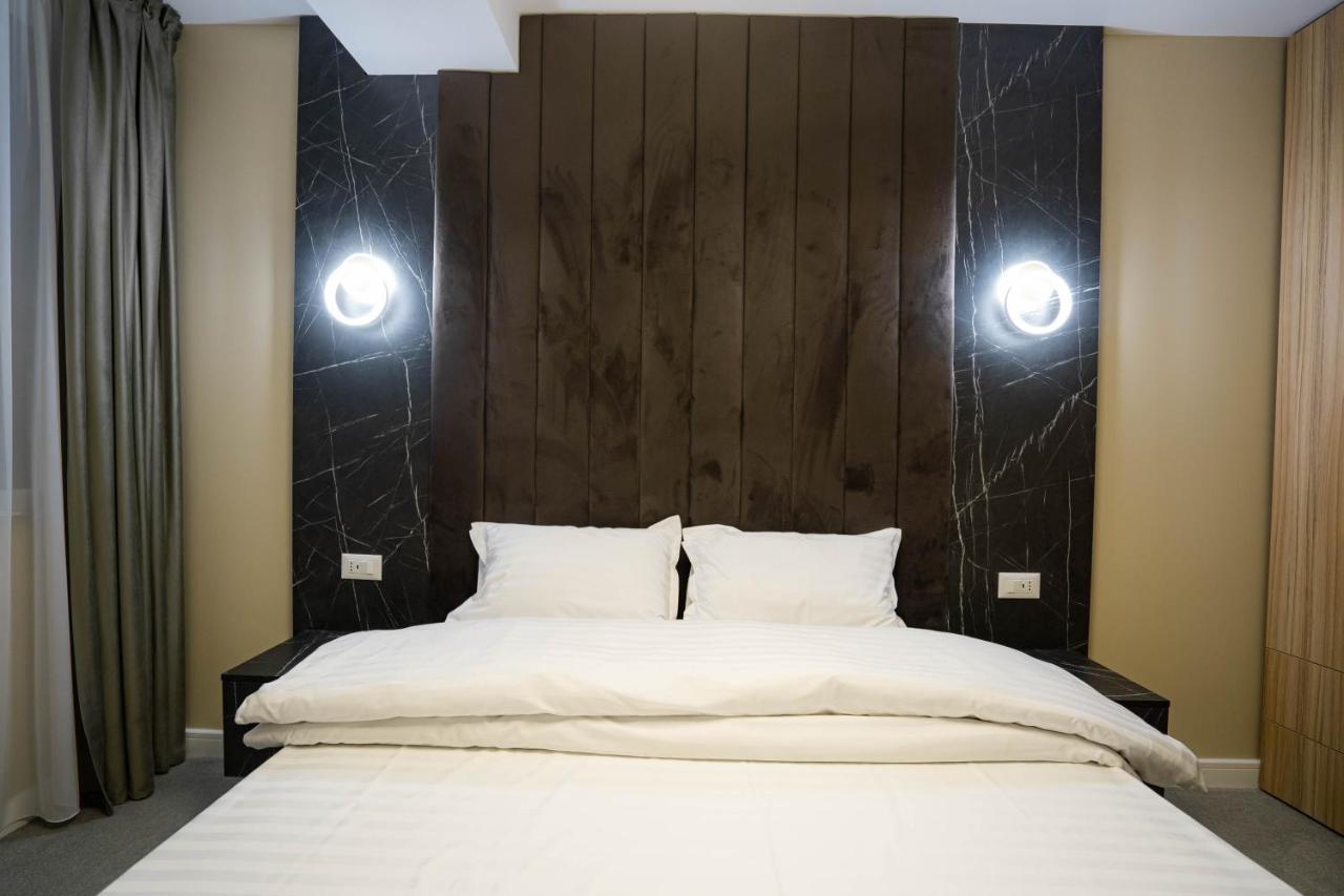 Deluxe Aparthotel Marwell Residence Suceava Exterior photo