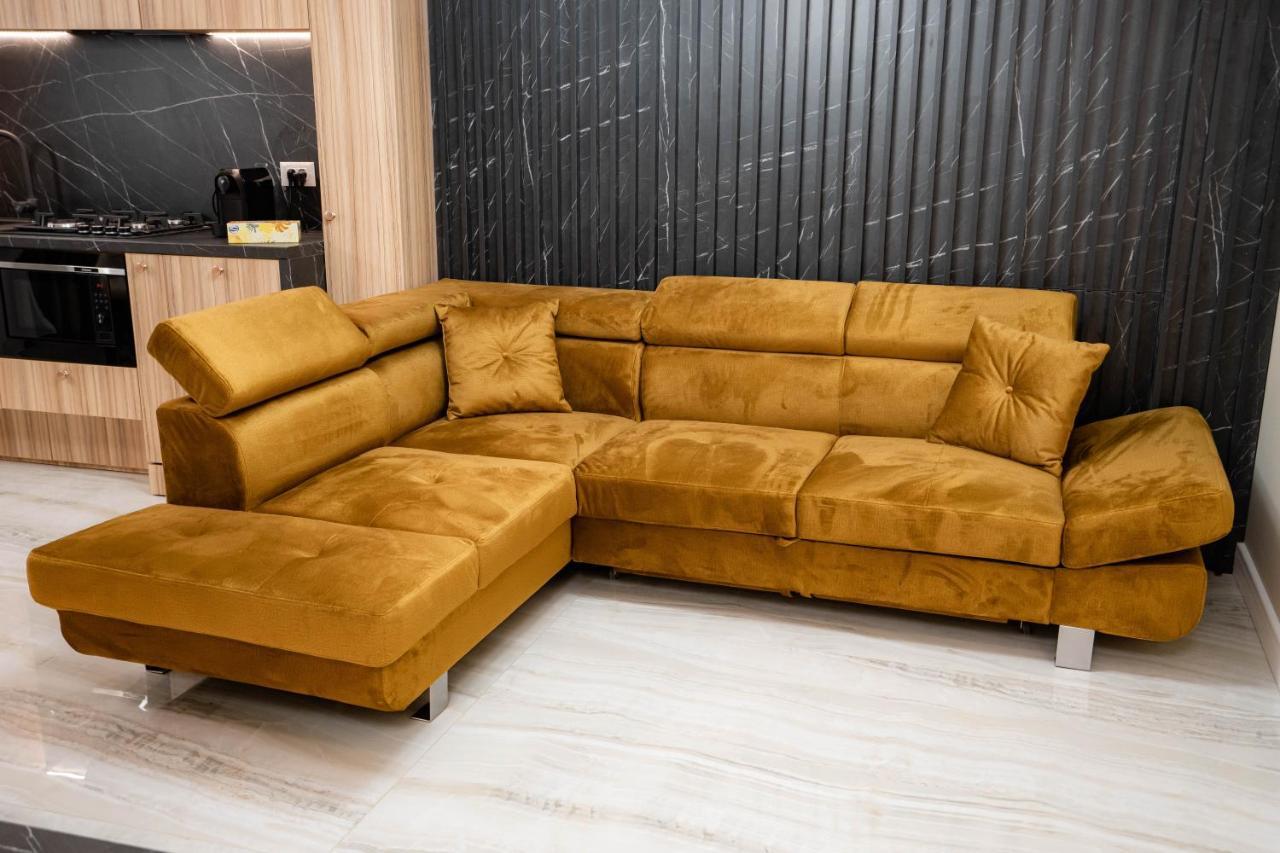 Deluxe Aparthotel Marwell Residence Suceava Exterior photo